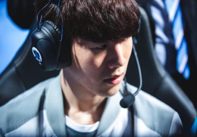 LNG赛后群访：对资源团的判断思路上有转换，打架更果断