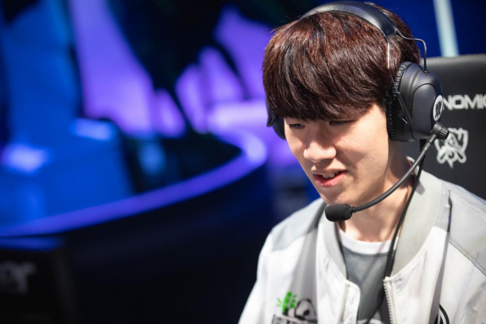 电竞比分官宣：Astralis正式签下HooXi